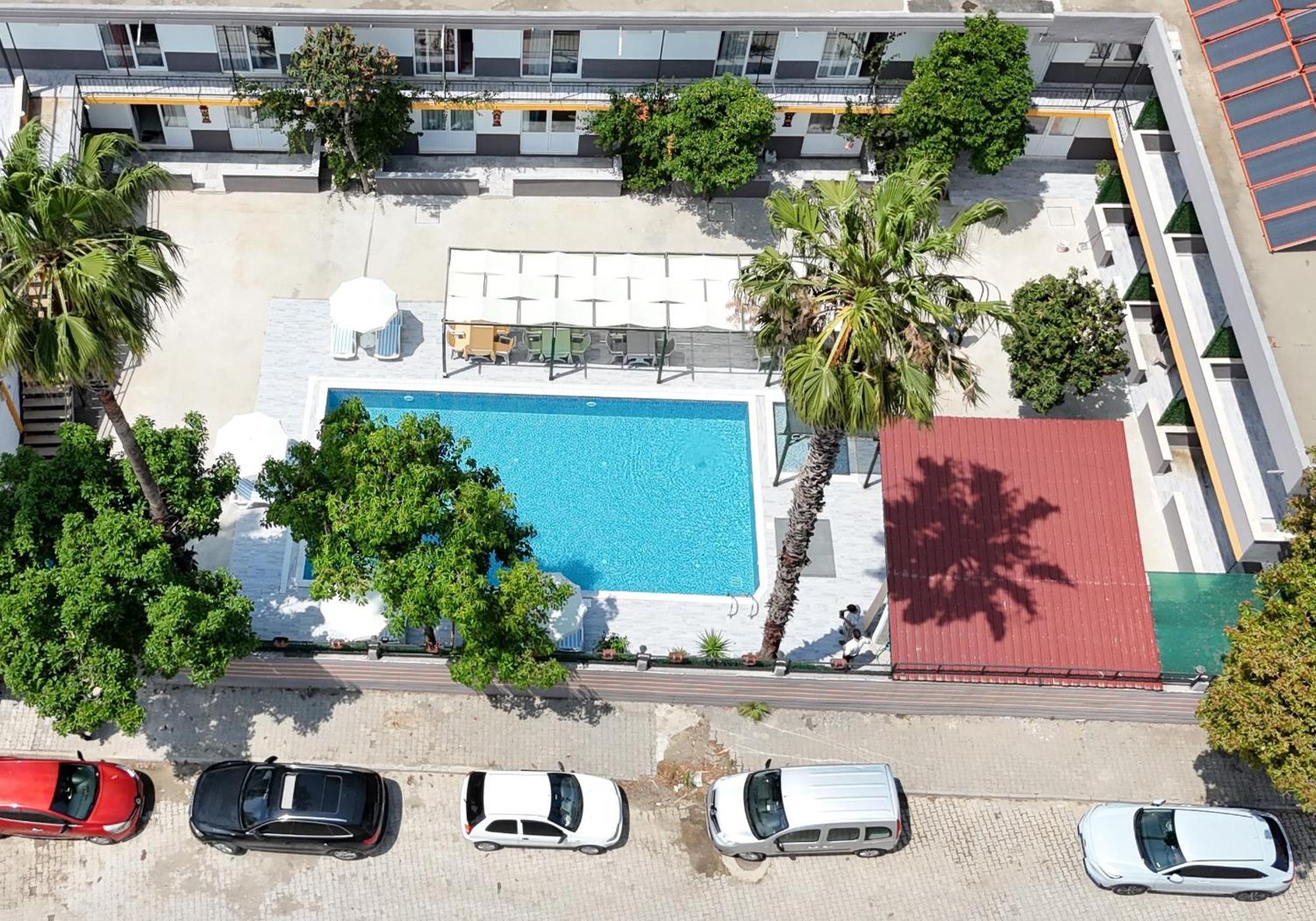 Hillside Apart Hotel Exterior photo